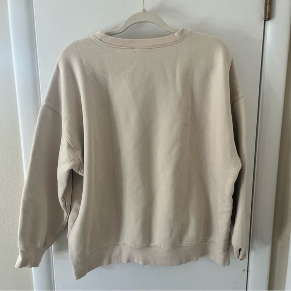 Forever 21 Crewneck “a little bit dramatic” - Picture 5 of 5